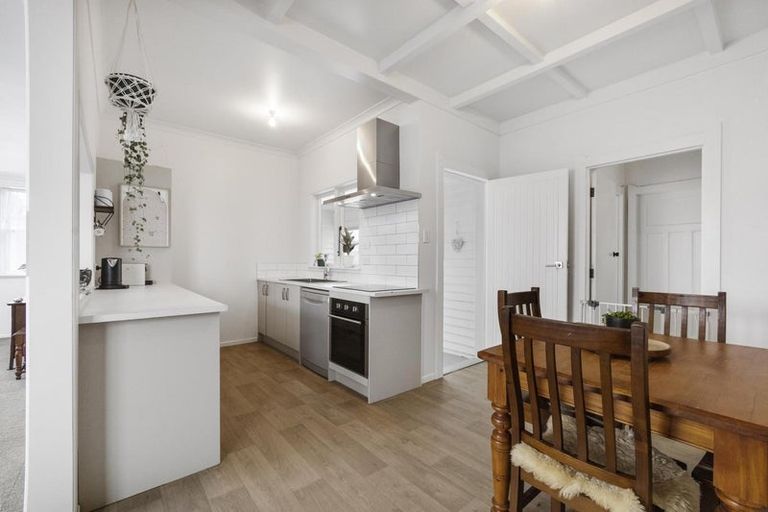 Photo of property in 90 Tirau Street, Putaruru, 3411