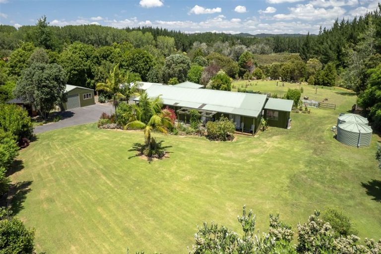 Photo of property in 37 Davis Strongman Place, Kerikeri, 0293