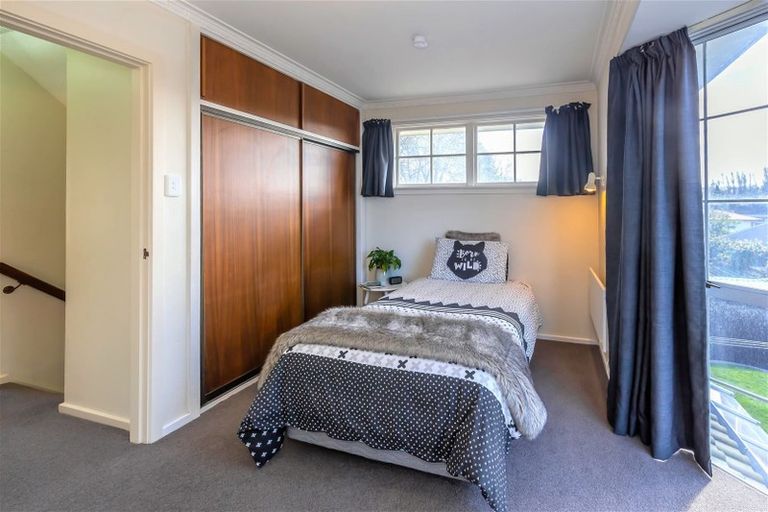 Photo of property in 1/2a Woodbridge Road, Cashmere, Christchurch, 8022