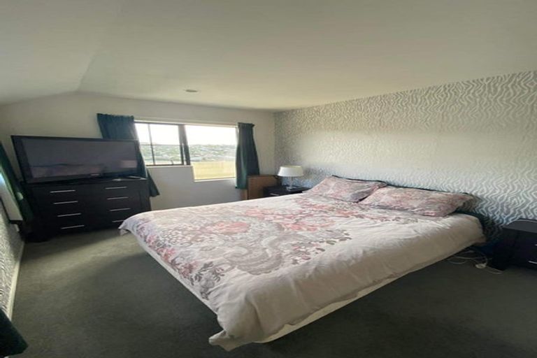 Photo of property in 42b Sheridan Terrace, Johnsonville, Wellington, 6037