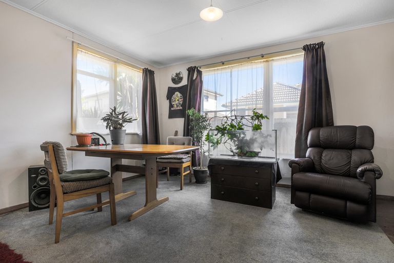 Photo of property in 31 Arimu Road, Papakura, 2110