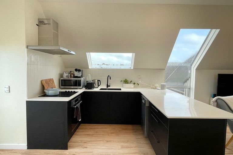 Photo of property in 7/38 Kitchener Road, Milford, Auckland, 0620