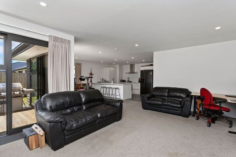 Photo of property in 31 Robert Duncan Road, Belfast, Christchurch, 8051