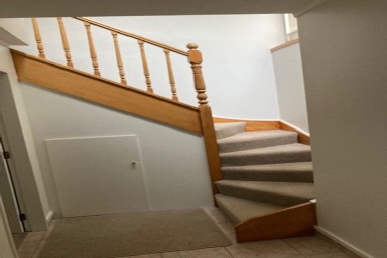 Photo of property in 33 Ngaio Gorge Road, Ngaio, Wellington, 6035