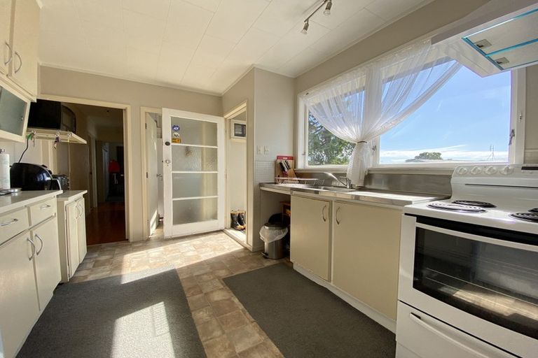 Photo of property in 27 Astor Place, Manurewa, Auckland, 2102