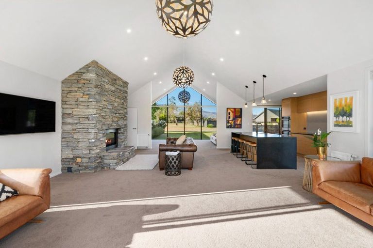 Photo of property in 8 Wakefield Lane, Mount Pisa, Cromwell, 9383