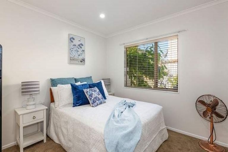 Photo of property in 4 Stornaway Drive, Flat Bush, Auckland, 2016