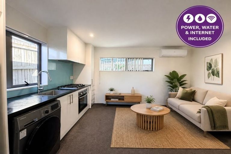 Photo of property in 24d Roberts Road, Te Atatu South, Auckland, 0610