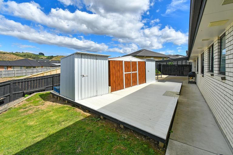 Photo of property in 11 Ulcoats Lane, Pokeno, 2402