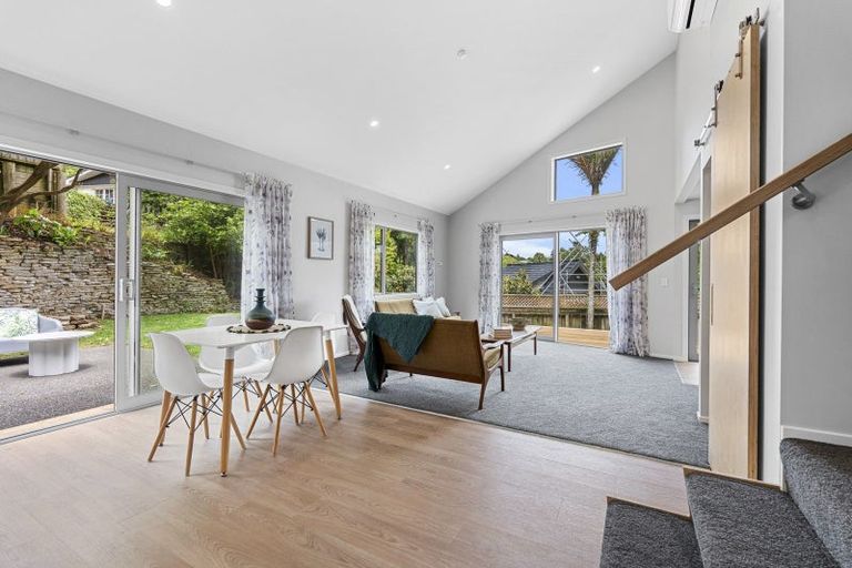 Photo of property in 5 Awanui Street, Merrilands, New Plymouth, 4312