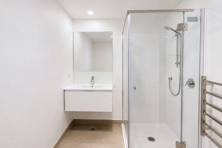Photo of property in 17 Clay Works Lane, New Lynn, Auckland, 0600