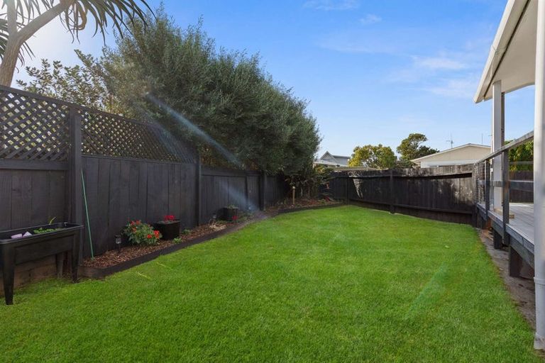Photo of property in 15c Longstead Avenue, Papamoa Beach, Papamoa, 3118