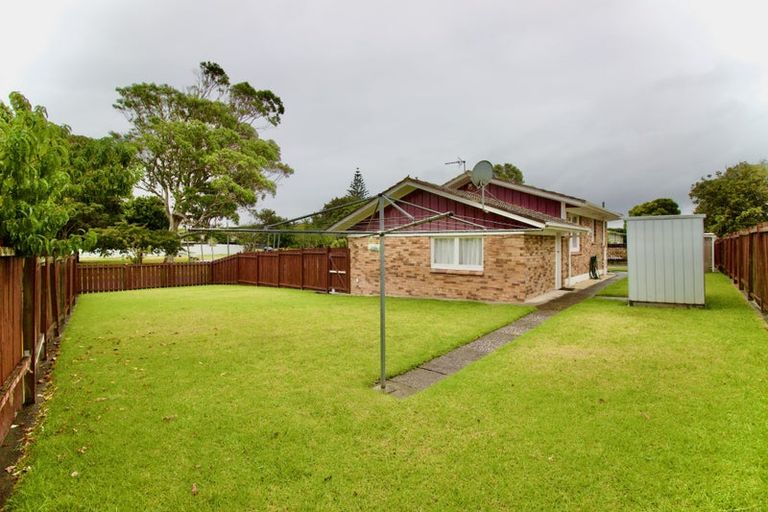 Photo of property in 14 Waterlea Avenue, Mangere Bridge, Auckland, 2022