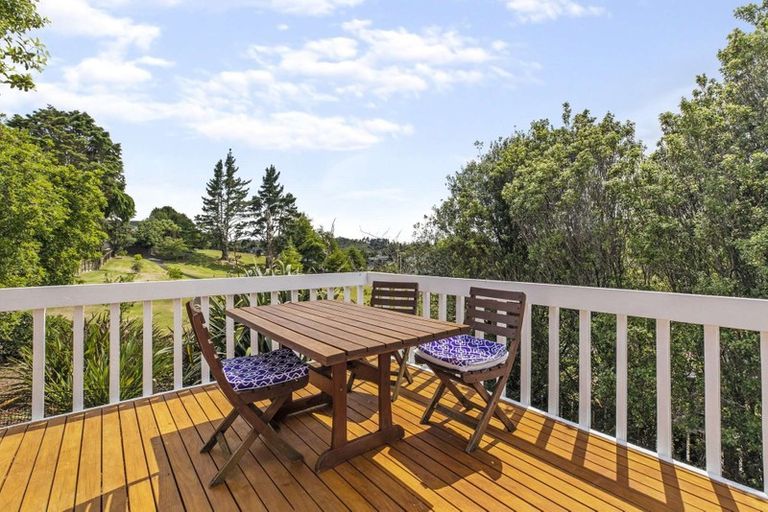 Photo of property in 29a Pisces Road, Glen Eden, Auckland, 0602