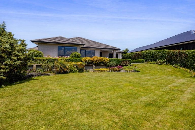 Photo of property in 3 Larlin Heights, Hawera, 4675
