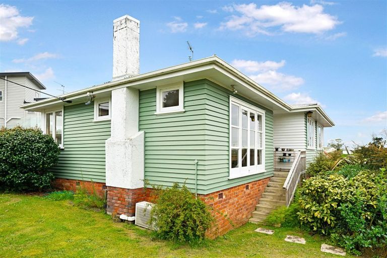 Photo of property in 41 Jaemont Avenue, Te Atatu South, Auckland, 0610