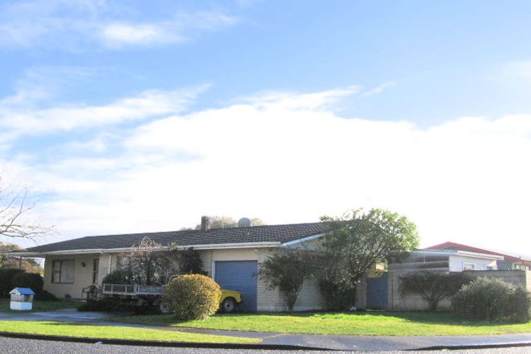 Photo of property in 10 Sunderland Drive, Flaxmere, Hastings, 4120