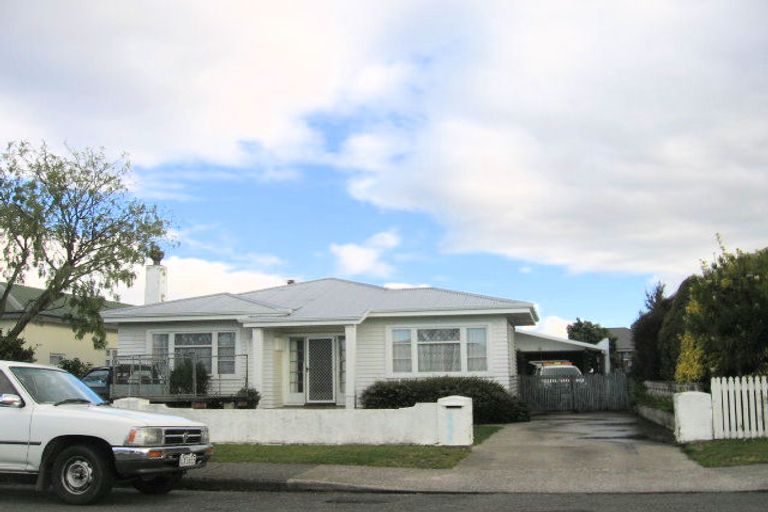 Photo of property in 411 Massey Street, Akina, Hastings, 4122