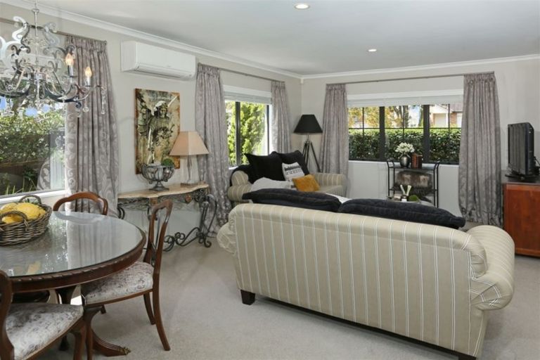 Photo of property in 34 Espalier Drive, Henderson, Auckland, 0612