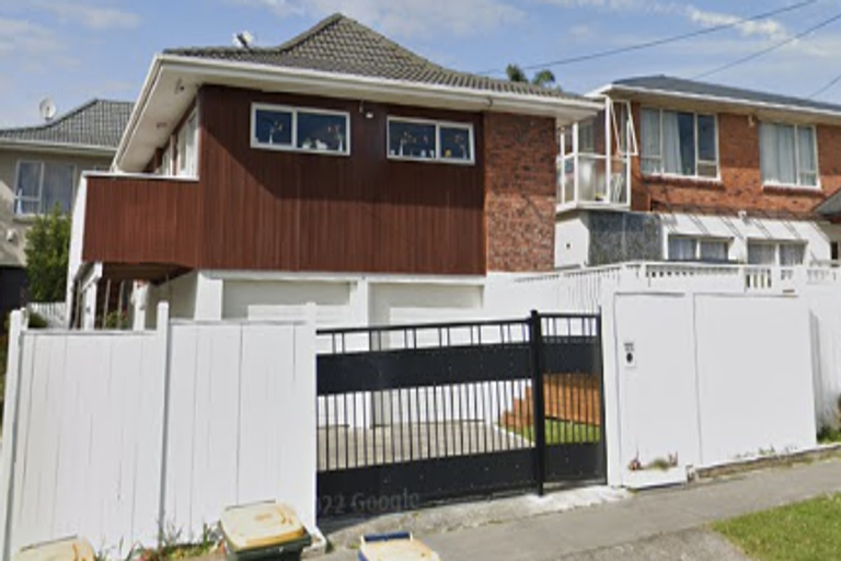 Photo of property in 167a Coronation Road, Hillcrest, Auckland, 0627