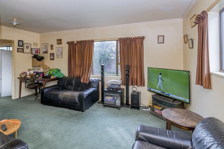 Photo of property in 32 Strathmore Avenue, Levin, 5510