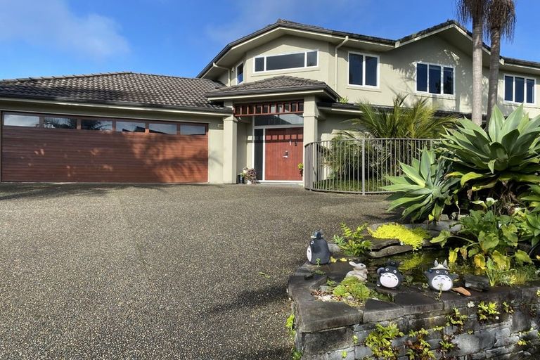 Photo of property in 34 English Oak Drive, Schnapper Rock, Auckland, 0632