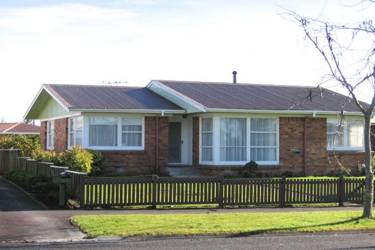 Photo of property in 51 Garden Heights Avenue, Glenview, Hamilton, 3206