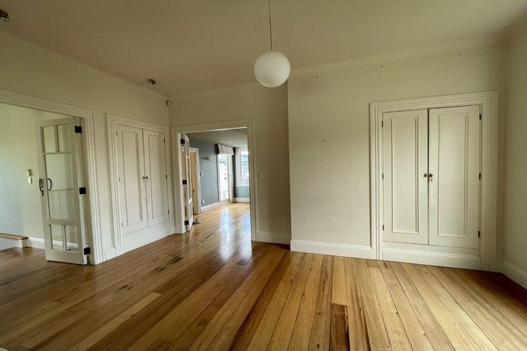 Photo of property in 21 Austin Street, Mount Victoria, Wellington, 6011