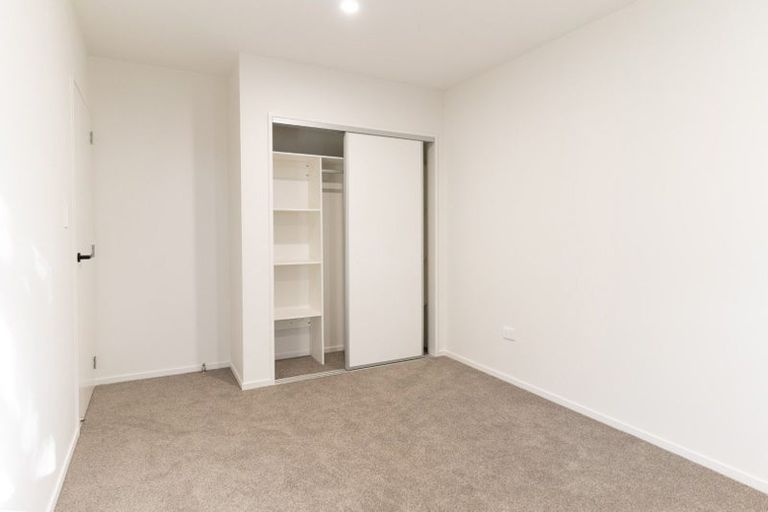 Photo of property in 16 Rangimarie Close, Opaheke, Papakura, 2113