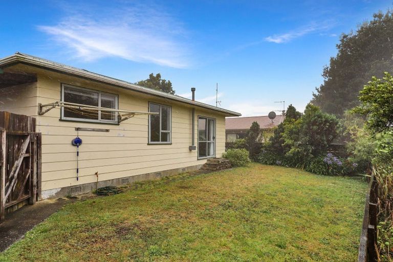 Photo of property in 11 Mossburn Grove, Kelson, Lower Hutt, 5010