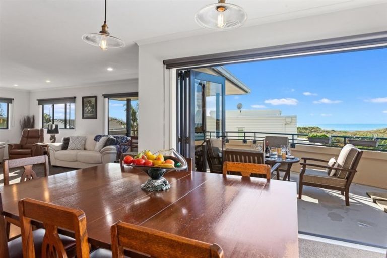 Photo of property in 274 Ocean Road, Ohope, 3121