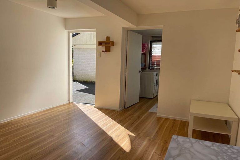 Photo of property in 18 King Richard Place, Browns Bay, Auckland, 0630