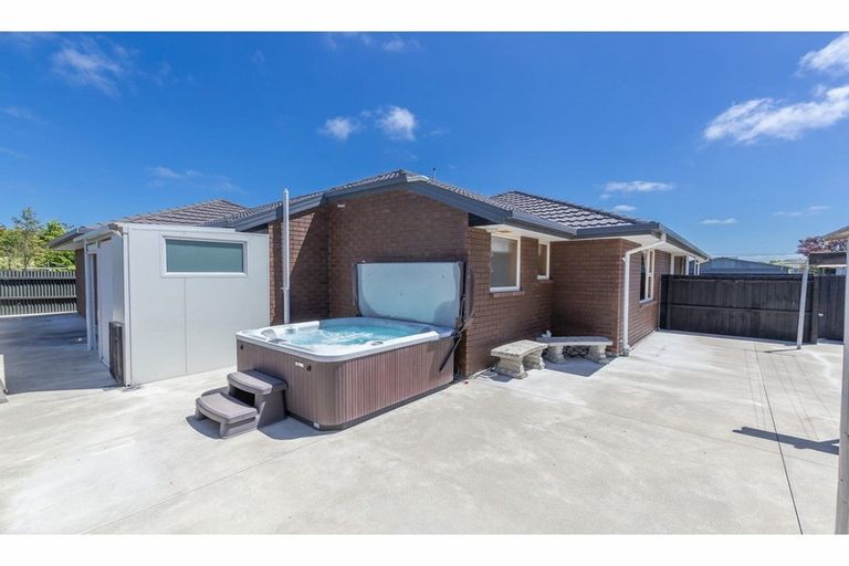 Photo of property in 15a Cleland Street, Belfast, Christchurch, 8051