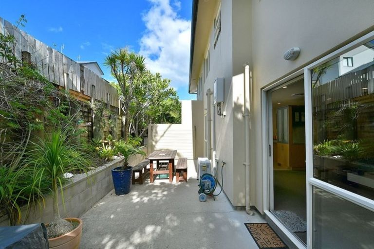 Photo of property in 26 Carento Way, Stanmore Bay, Whangaparaoa, 0932