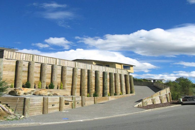 Photo of property in 6 Mccarthy Grove, Clouston Park, Upper Hutt, 5018