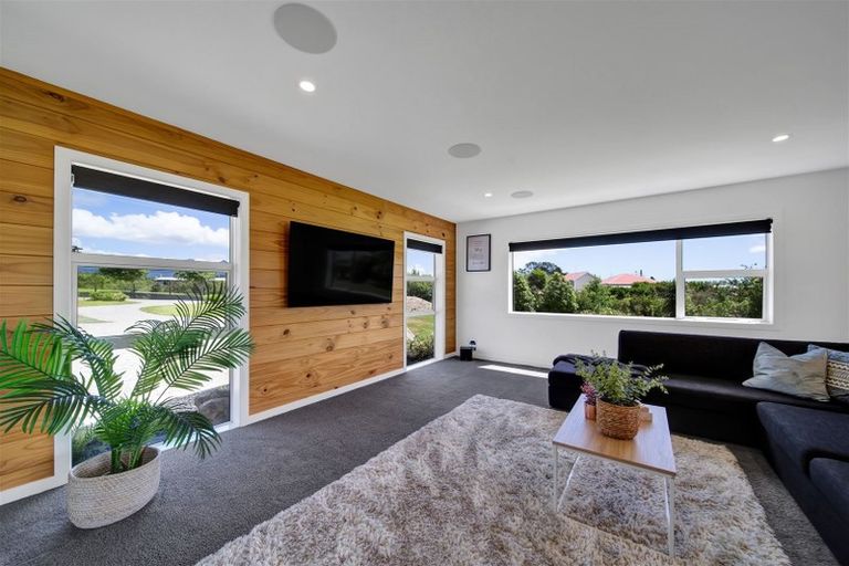 Photo of property in 1253 Upland Road, Egmont Village, Inglewood, 4386