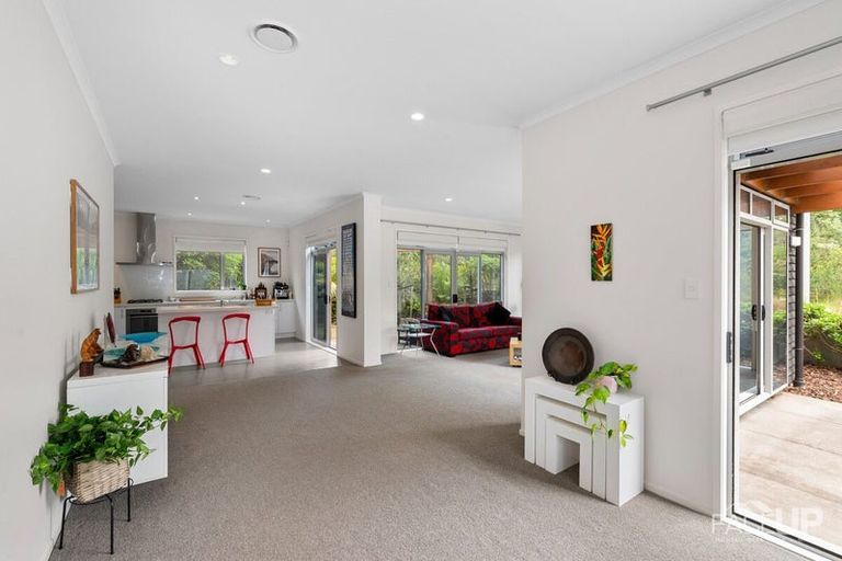 Photo of property in 33 Station Street, Hobsonville, Auckland, 0616