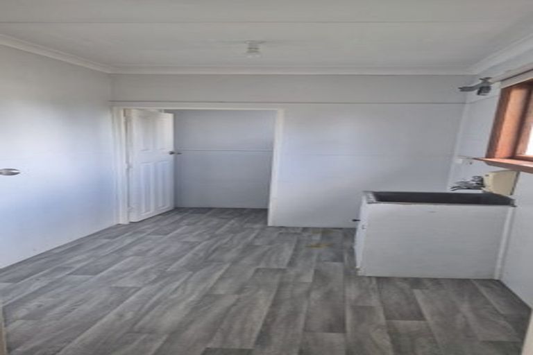 Photo of property in 111 Bower Avenue, New Brighton, Christchurch, 8083