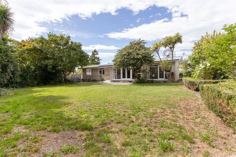 Photo of property in 11 Kingsgate Place, Burnside, Christchurch, 8053