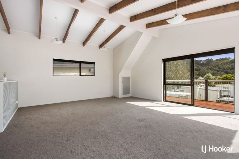 Photo of property in 28 Ocean View Road, Waihi Beach, 3611