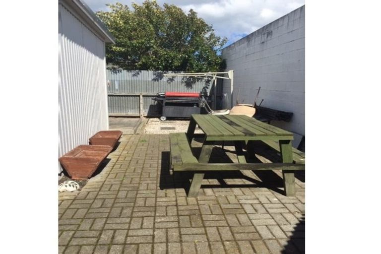 Photo of property in 2/1305 Cardiff Place, Mayfair, Hastings, 4122