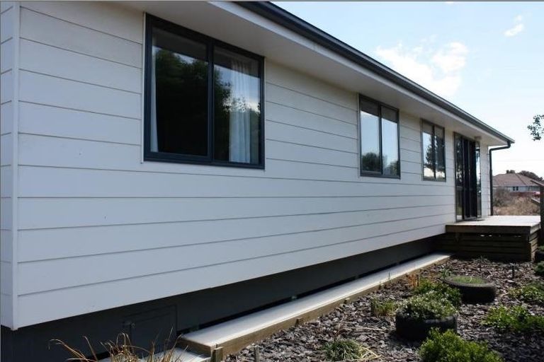 Photo of property in 90 Rowses Road, Aranui, Christchurch, 8061