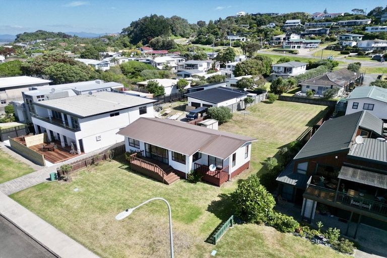 Photo of property in 50 Ocean Road, Ohope, 3121