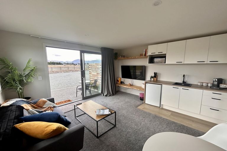 Photo of property in 21 Peak Drive, Twizel, 7901