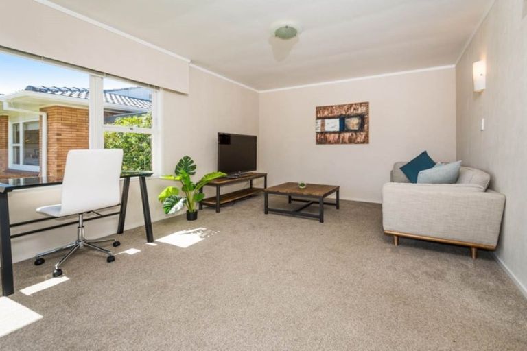 Photo of property in 3/4 Waterloo Road, Milford, Auckland, 0620