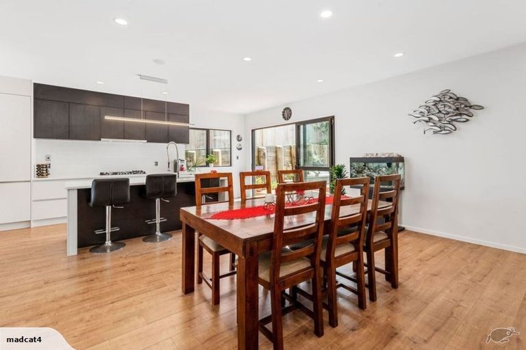 Photo of property in 29 Tawa Place, Orewa, 0931