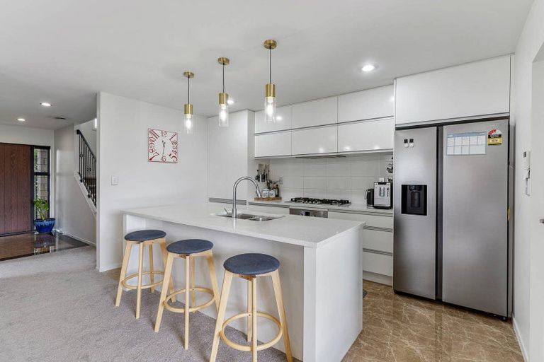 Photo of property in 386 Ormiston Road, Flat Bush, Auckland, 2019
