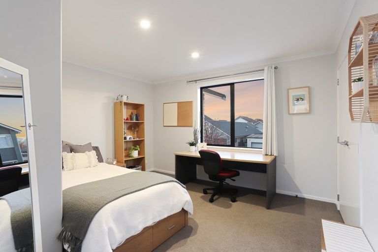 Photo of property in 2 Touhou Road, Hobsonville, Auckland, 0616