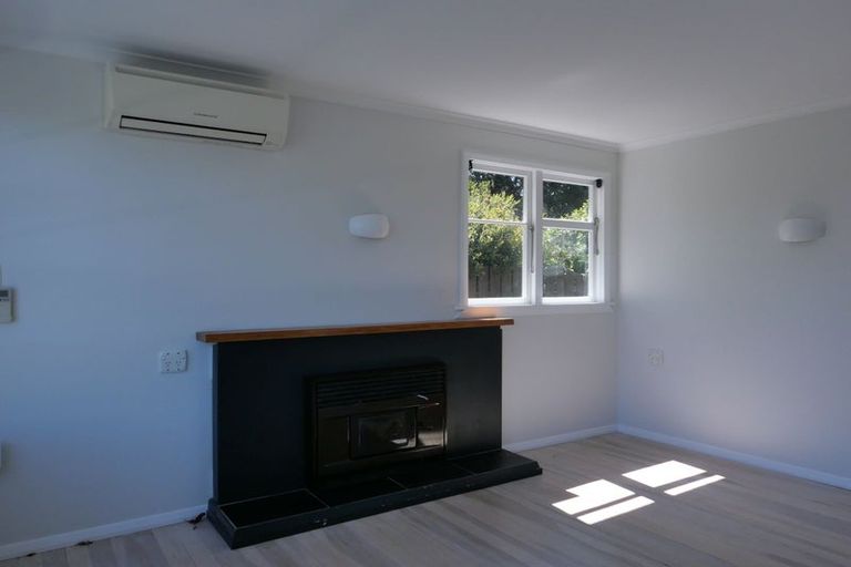 Photo of property in 5 Allen Road, Raumati Beach, Paraparaumu, 5032