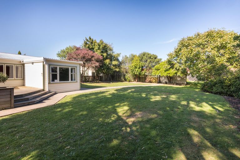 Photo of property in 92 Wood Street, Takaro, Palmerston North, 4410